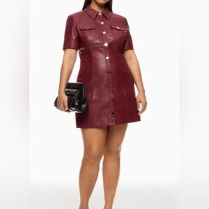 TOCCIN Faux Leather Short Sleeve Dress
Burgundy Faux Leather Button-Up Dress